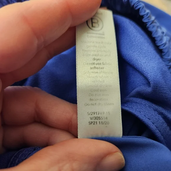 Athleta Mesh Racer Run Short 4" in Marlin Blue. Size S. #291749 - Picture 7 of 7